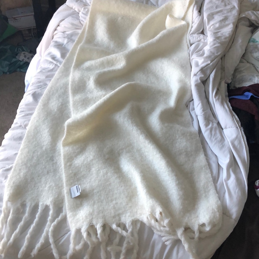 Sonoma cream scarf